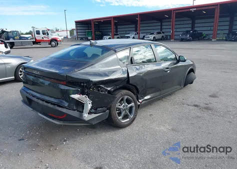 2025 Kia K4 Lxs из США, поврежденный, VIN 3KPFT4DE2SE090194